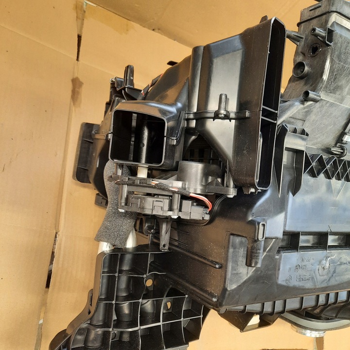 фото №9, Bmw f10 рестайлинг отопитель воздуходувка eu 9202574