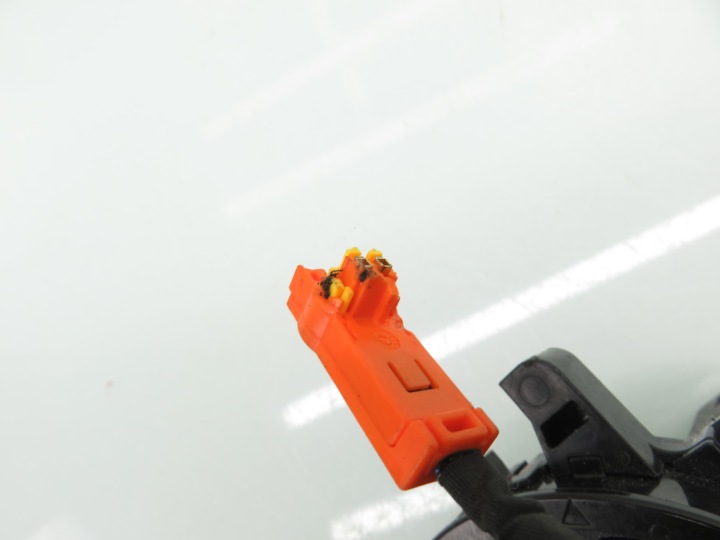 фото №9, Шлейф подушка toyota yaris iii p13 892450d020