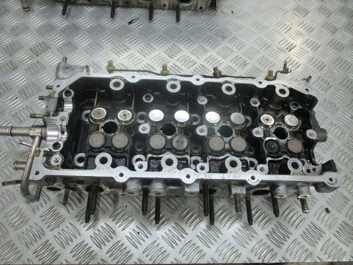 фото №1, Головка toyota avensis t25 2.0 d4d 1cd-ftv