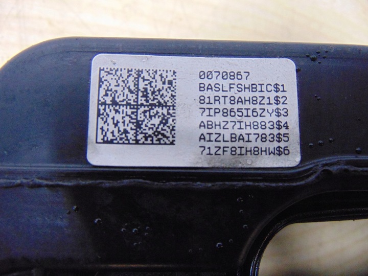 фото №16, Кришка клапанів головки mercedes w222 a6560100902