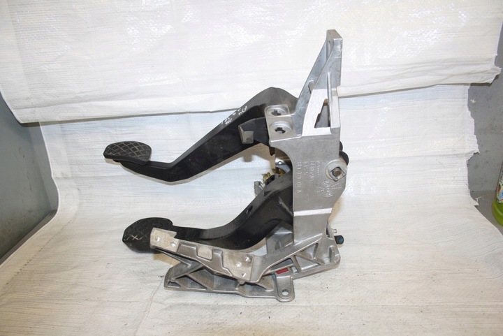 фото №5, Audi a4 b6 b7 євро педалі педаль комплект 8e1721316