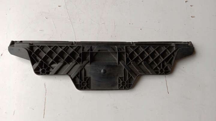 фото №1, Ползун бампера зад 4m0807329 audi q7 4m 15-