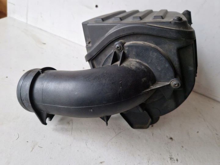 фото №11, Корпус фільтра повітря vw jetta vi 5c6 2.0 fsi 5c0129607