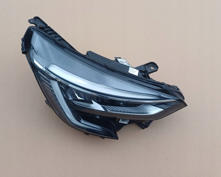 фото №13, Renault clio v 19- фара лампа полный led 260600901r 260107933r