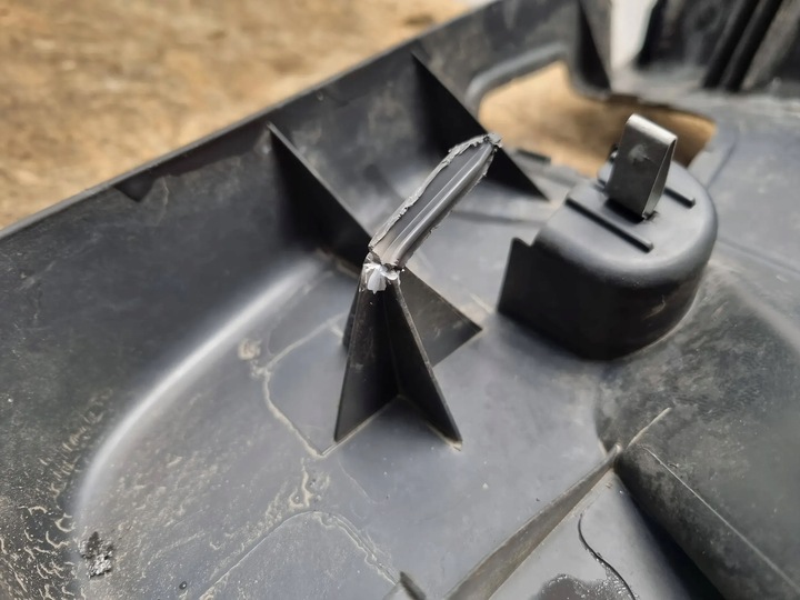 фото №5, Защита крышки обивка багажника 1k6867601d vw golf v