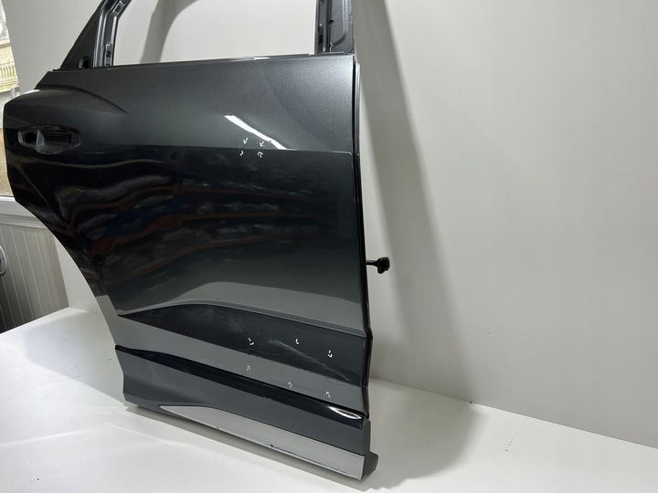 фото №10, Двері праві праві зад audi q4 89a