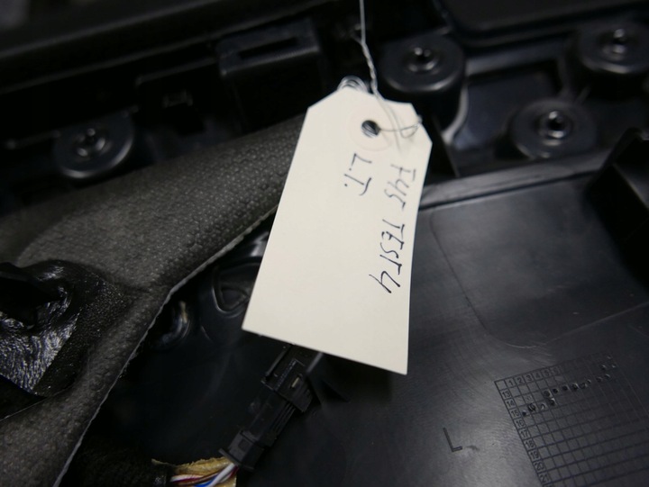 фото №8, Bmw f45 боковина двері лівий зад оббивка дерево