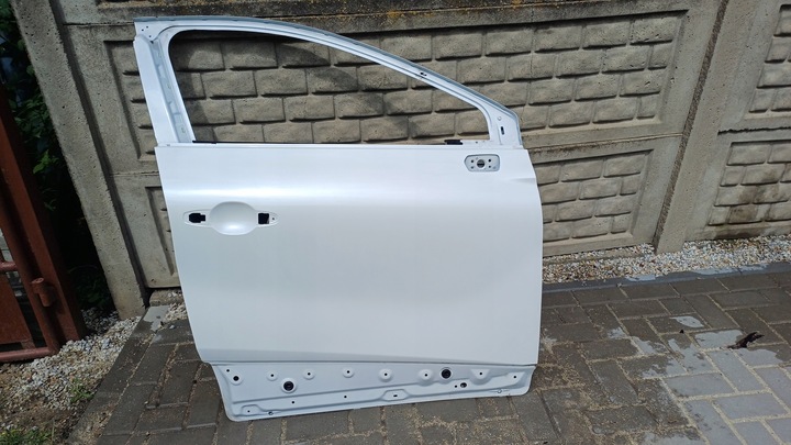 фото №1, Renault captur ii 19- дверь правые передние код краски biypj белая жемчуг