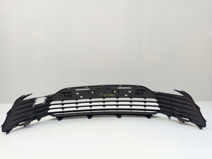 фото №14, Toyota camry viii 8 рестайлинг 21- решётка средняя бампера перед 53113-33120 ÷