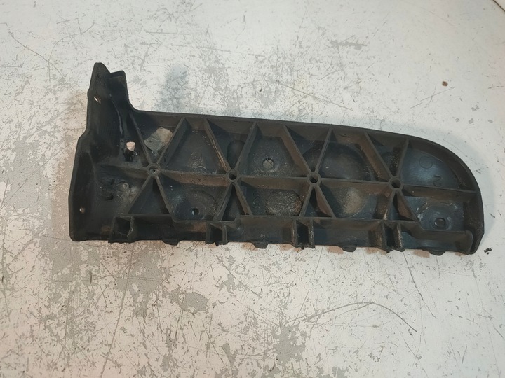 фото №1, Ползун бампера правые зад audi a4 b6 8e0807454