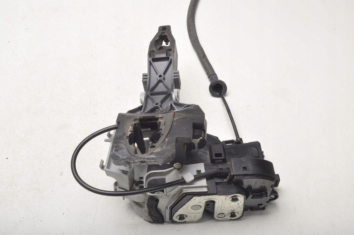 фото №2, Venga замок дверь правый перед 81320-1p040 7 pin