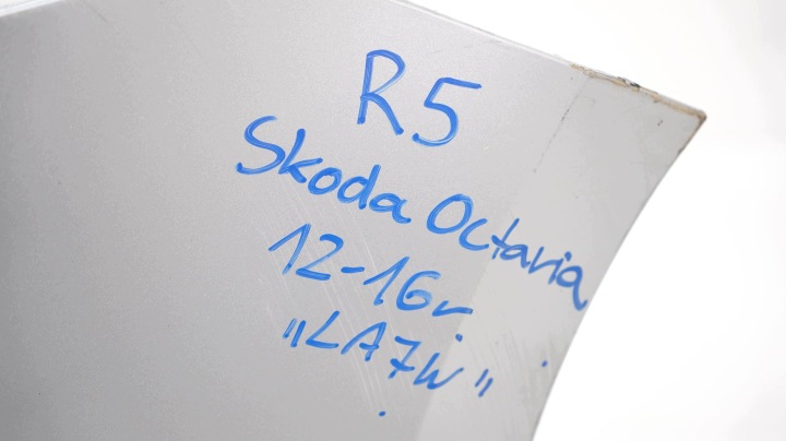 фото №13, Задній бампер skoda octavia iii 12-16r la7w