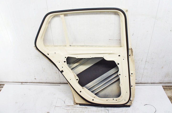 фото №6, Tj249 mercedes w213 ^ дверь левый зад light ivory 623 универсал