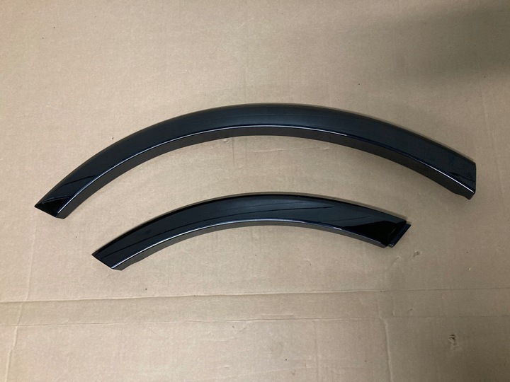 фото №1, Планка накладка крыльев правая задняя audi q7 4m0