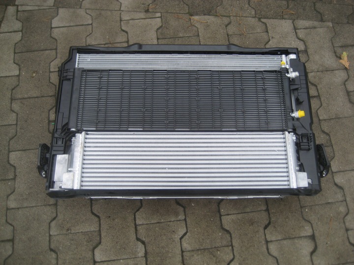 фото №7, Bmw 2 u06 x1 u11 u10 m35i бензин радиаторов воды 4a10605 вентилятор usa