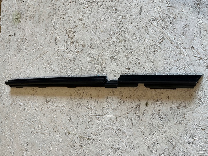 фото №1, Планка дверь левый зад накладка mercedes w205