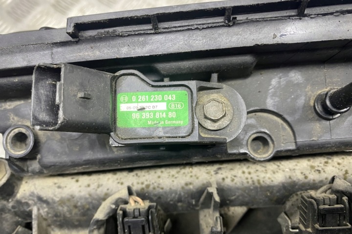 фото №7, Колектор впускний  citroën c3 i fc_ 9657539680 1.4l бензин 65kw 2004