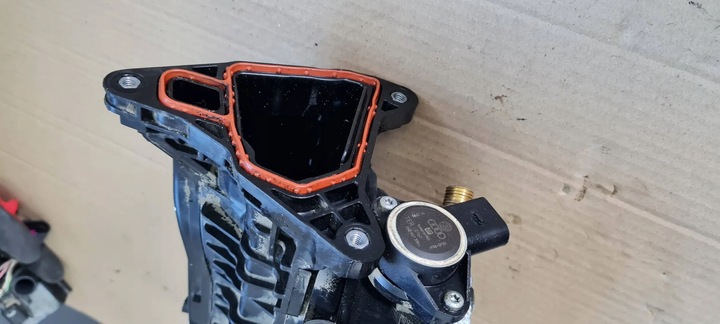 фото №14, S6 c7 4g рестайлінг колектор всмоктуючий повітря лівий 4.0 tfsi 079133109bb s7 4g