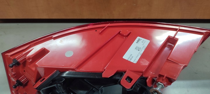 фото №6, Лампа з планка zarówkową левый зад задняя audi a6 c6 sedan рестайлинг 08-11r