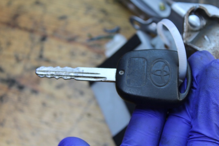фото №8, Компютер двигуна замок запалювання ключ corolla e12 1.6 3zz 89661-13250