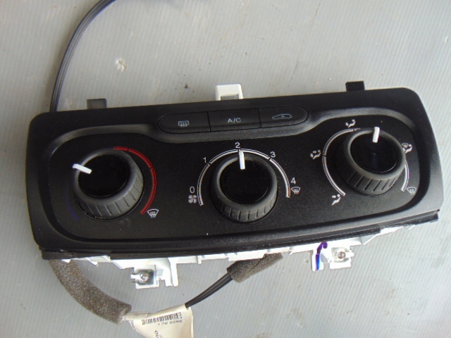 фото №1, Панель кондиционера 735643607 fiat tipo ii 2019r