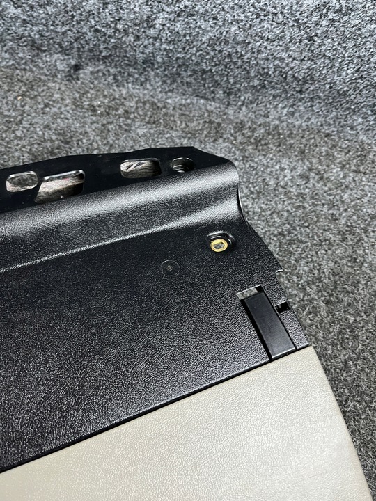 фото №8, Audi a3 8p sportback бардачок панелі розподільчої 8p1857035b