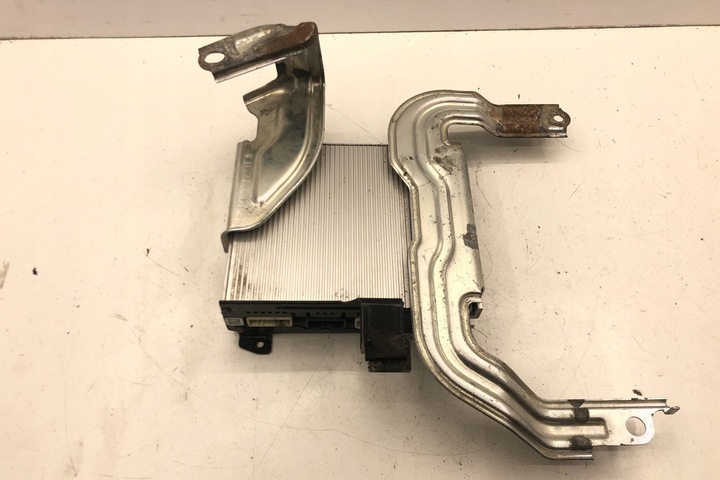 фото №1, Усилитель toyota prius хэтчбек _w2_ 862800w460 2007