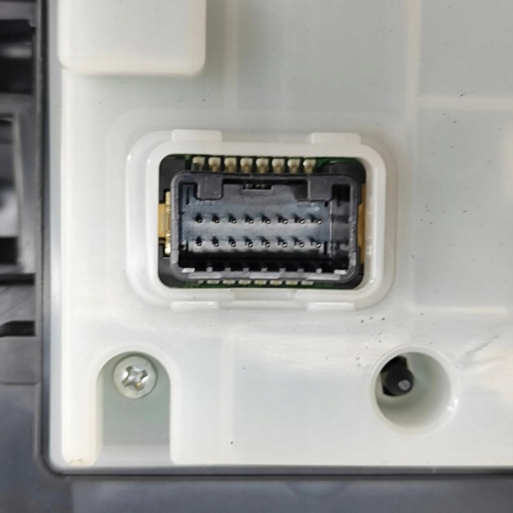 фото №7, Дисплей head-up toyota prius _w5_ 8310847070f 28883705 1.8l 72kw 2016