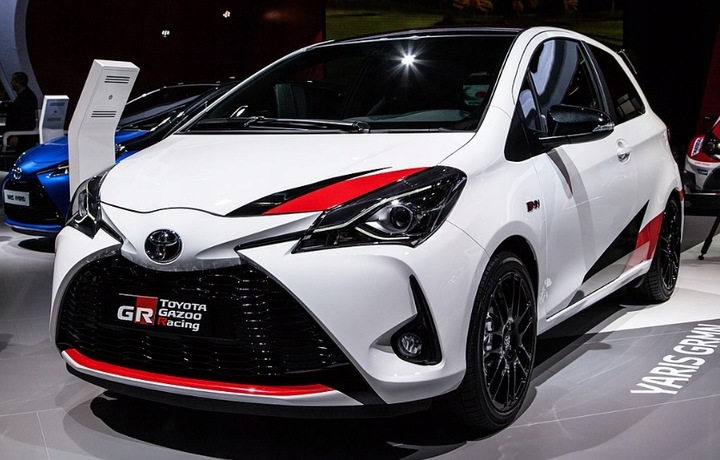 фото №10, Лампа перед toyota yaris iii 3 grmn gr sport