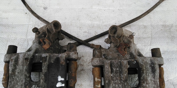 фото №3, Transit connect mk2 1,6 tdci супорт гальмівний зад