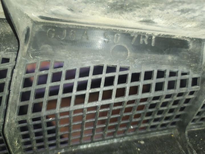 фото №9, Панель під лобовим склом пластиковий mazda 6 gg 01-