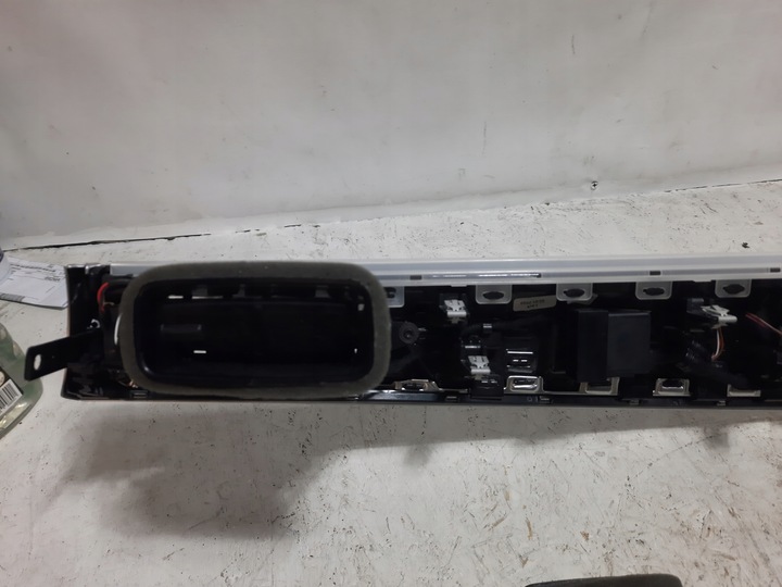 фото №10, Bmw 5 g30 dekor планка консоли панели решётка воздуховод 9378023