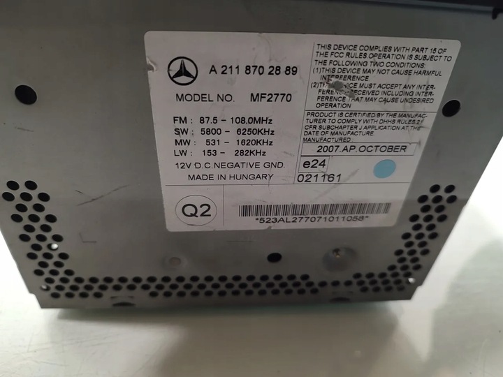 фото №7, Mercedes-benz e-class радио cd player. перед центр 2008 салон 4/5dr