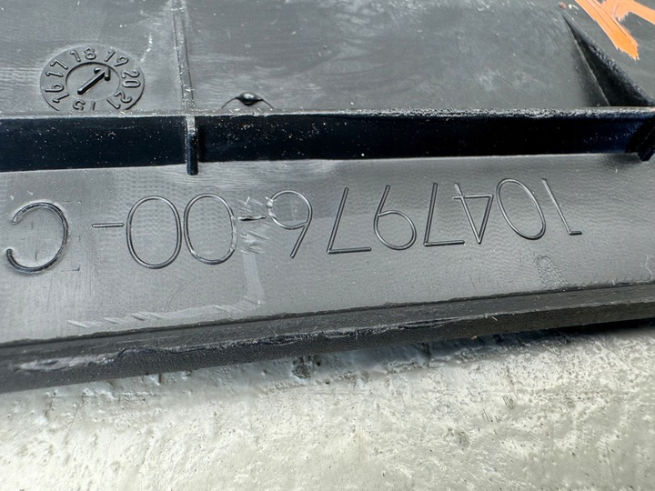 фото №11, Tesla модель x 16r- планка захист бампера зад задня 1047976-00