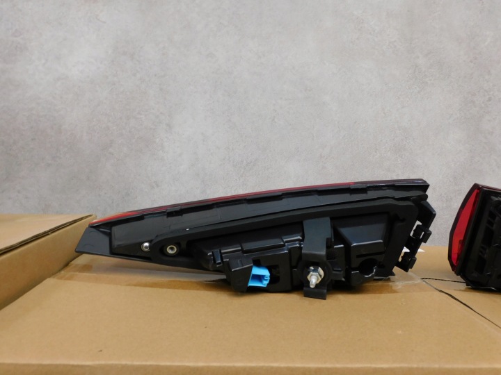 фото №15, Audi a3 s3 8y sedan лампи зад matrix 8y0945207 8y0945208 європа нове