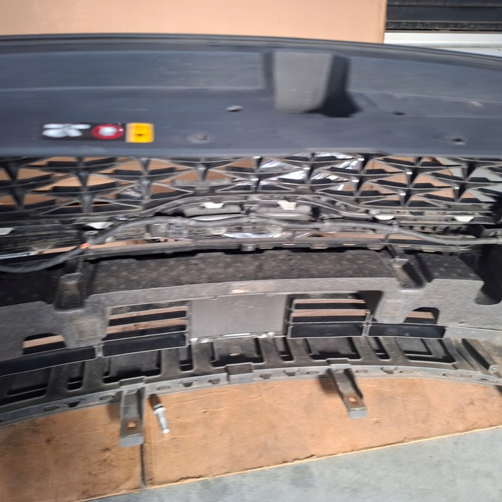 фото №12, Kia sportage iv 4 рестайлинг gt line 2018- бампер комплектный pdc hw белый