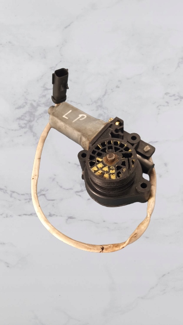 фото №1, Двигунчик скло перед лівий chrysler 2.0 02r