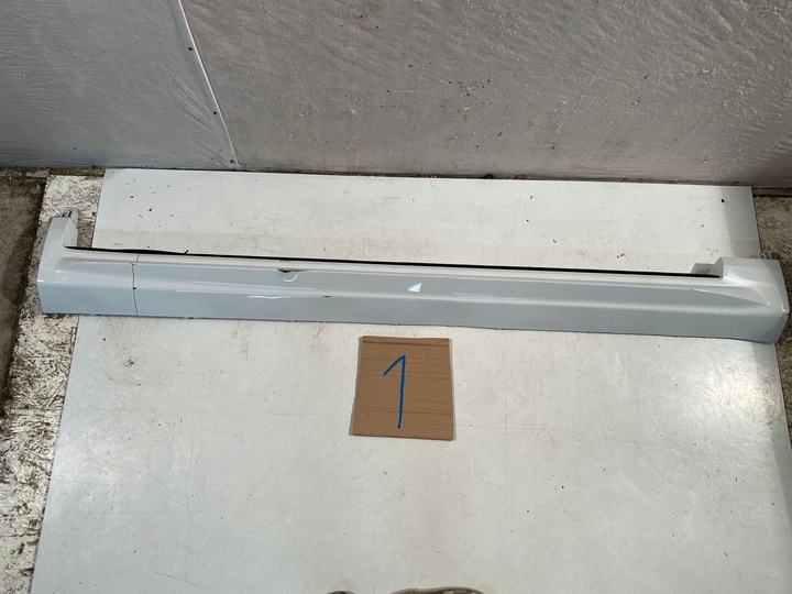 фото №1, Volvo оригінальний номер 31672371 накладка планка порогова