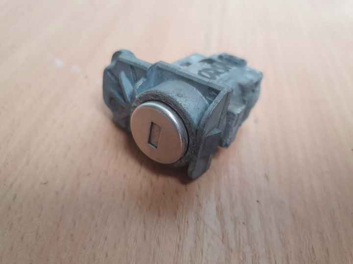 фото №9, Замок дверь правая opel corsa d 06-14r 3d 13258274