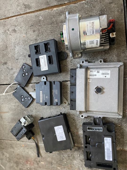 фото №1, Блок управления двигателя clio iv 0.9 tce набор