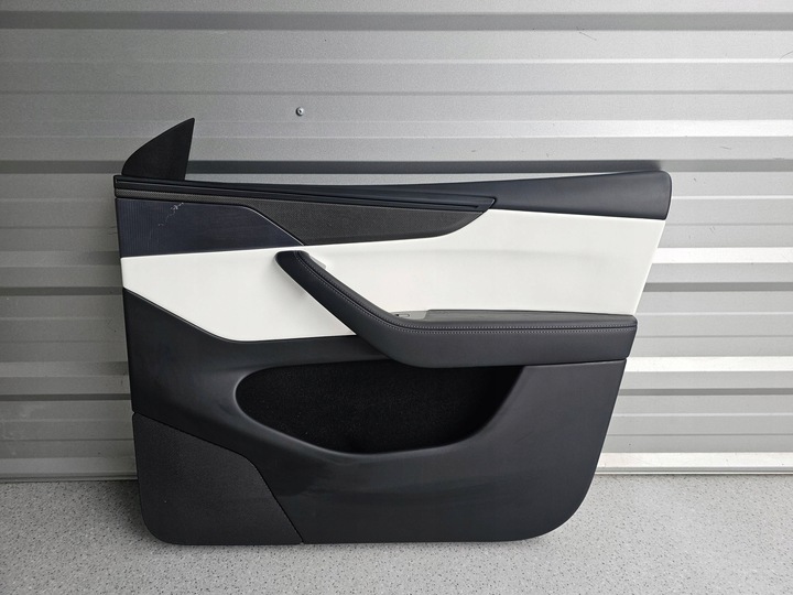 фото №1, Tesla модель y 2025 juniper обивка боковина дверь правые перед