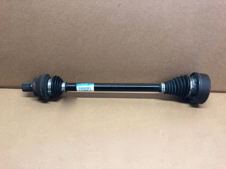 фото №1, Audi a1 s1 2.0tfsi піввісь ліва зад 8x0501203