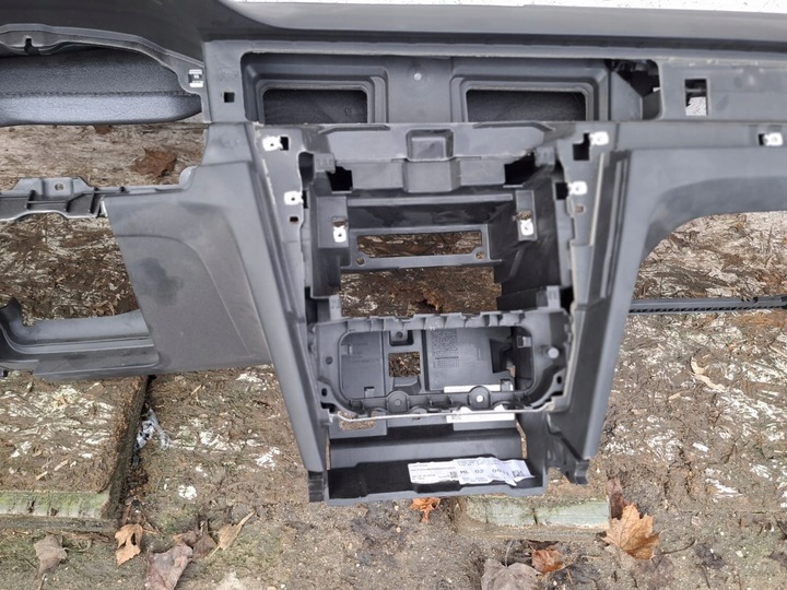 фото №12, Vw passat b8 3g1 консоль