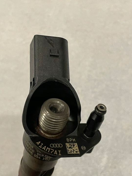 фото №16, Форсунки форсунки пального audi a4 b7 a6 c6 2.7 tdi 059130277aj