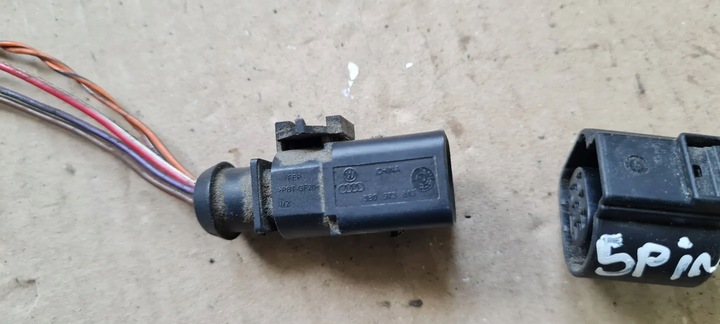 фото №9, S3 8v sedan a3 штекер разъём соединитель 4h0973713 3b0973813 vw