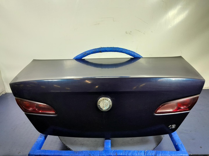 фото №1, Alfa romeo 159 sedan задняя крышка багажника лампы зад 567/a