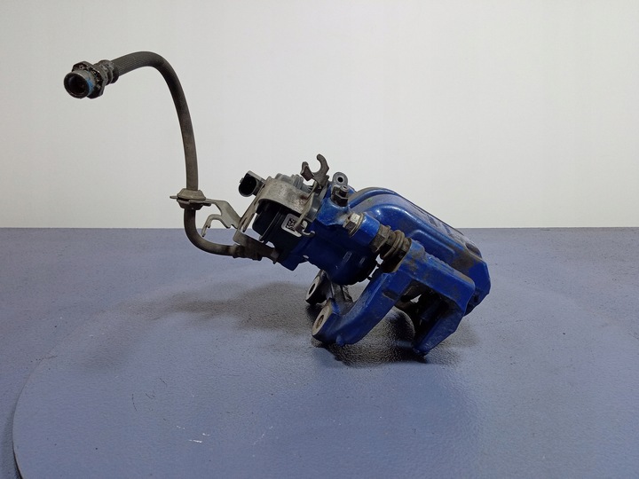 фото №4, Bmw x5 g05 m50i суппорт зад правый 44/24 345-370 скоба м-пакет