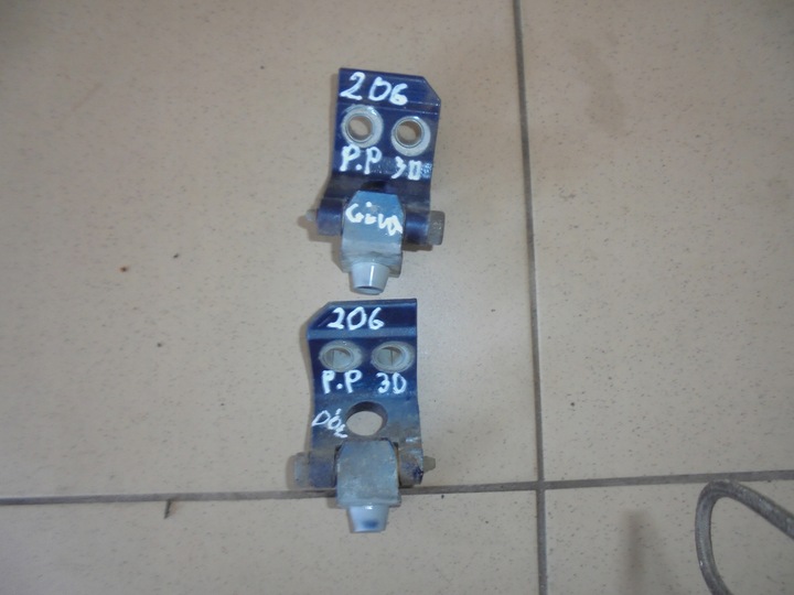 фото №1, Петля двері праві перед peugeot 206