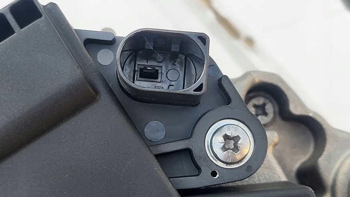 фото №13, Генератор 180a 14v vw ag seat skoda audi 1.6 tdi 2.0 tdi оригинальный номер 04l903021j new