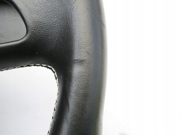 фото №9, Кермо шкіра чорна білий szwy audi a8 s8 d3